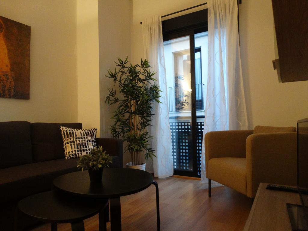 Malaga Apartamentos - Jinetes, 14 Exteriör bild